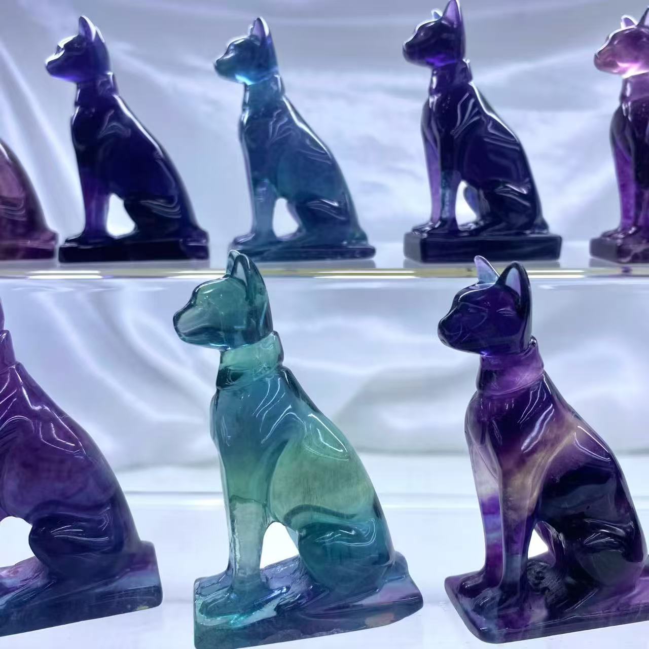 纯天然七彩萤石埃及猫氪石原石彩虹色雕刻件