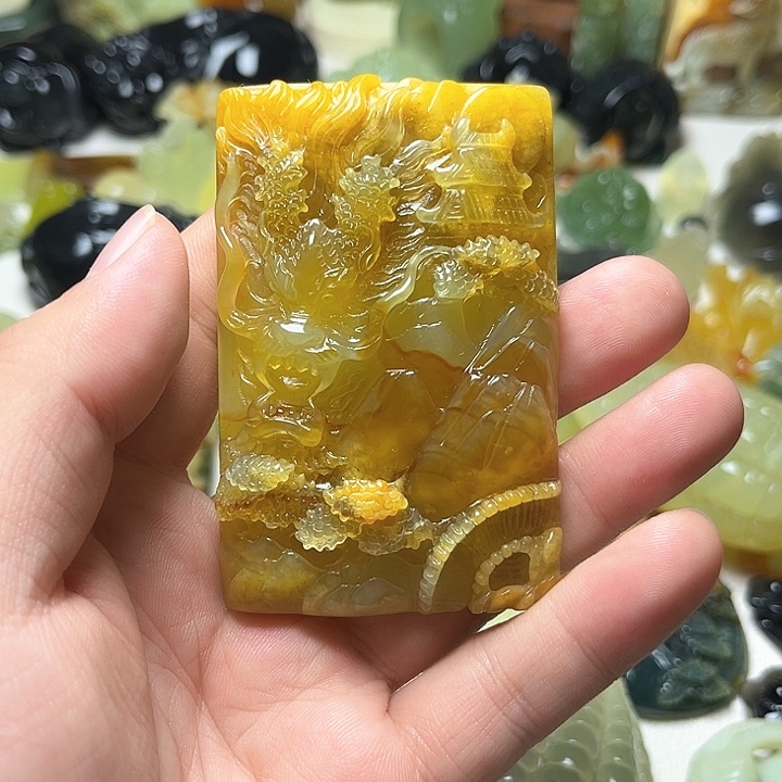 未镶嵌蛇纹石玉颈饰一****8