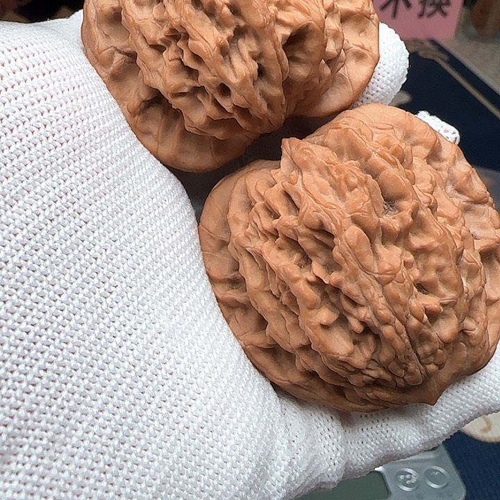 文玩核桃吊坠全品虎头46