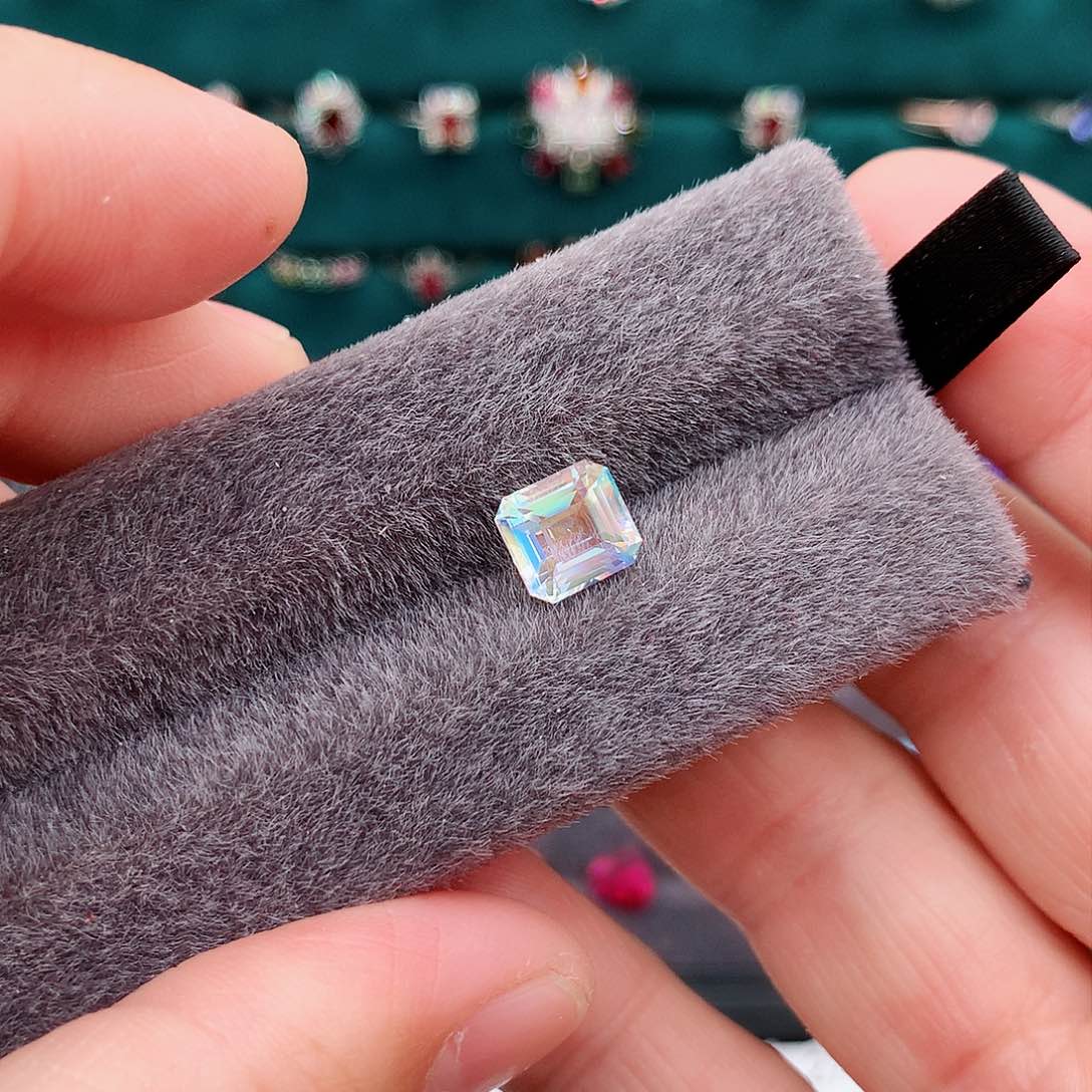 月光石裸石未镶嵌2.15克拉