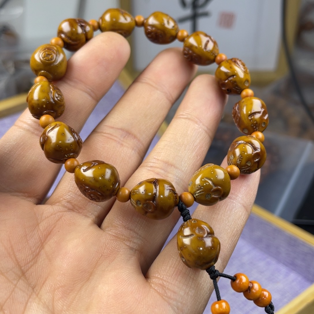 猴头核桃吊坠这里不