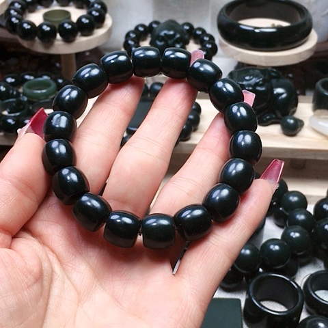 未镶嵌手串和田玉