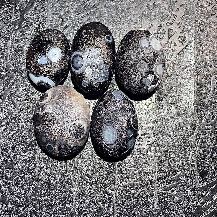 玛瑙/玉髓颈饰未镶嵌山**7