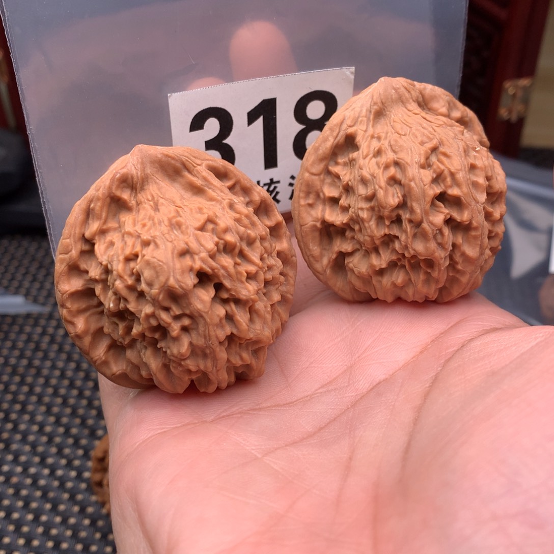 文玩核桃把件红狮子45