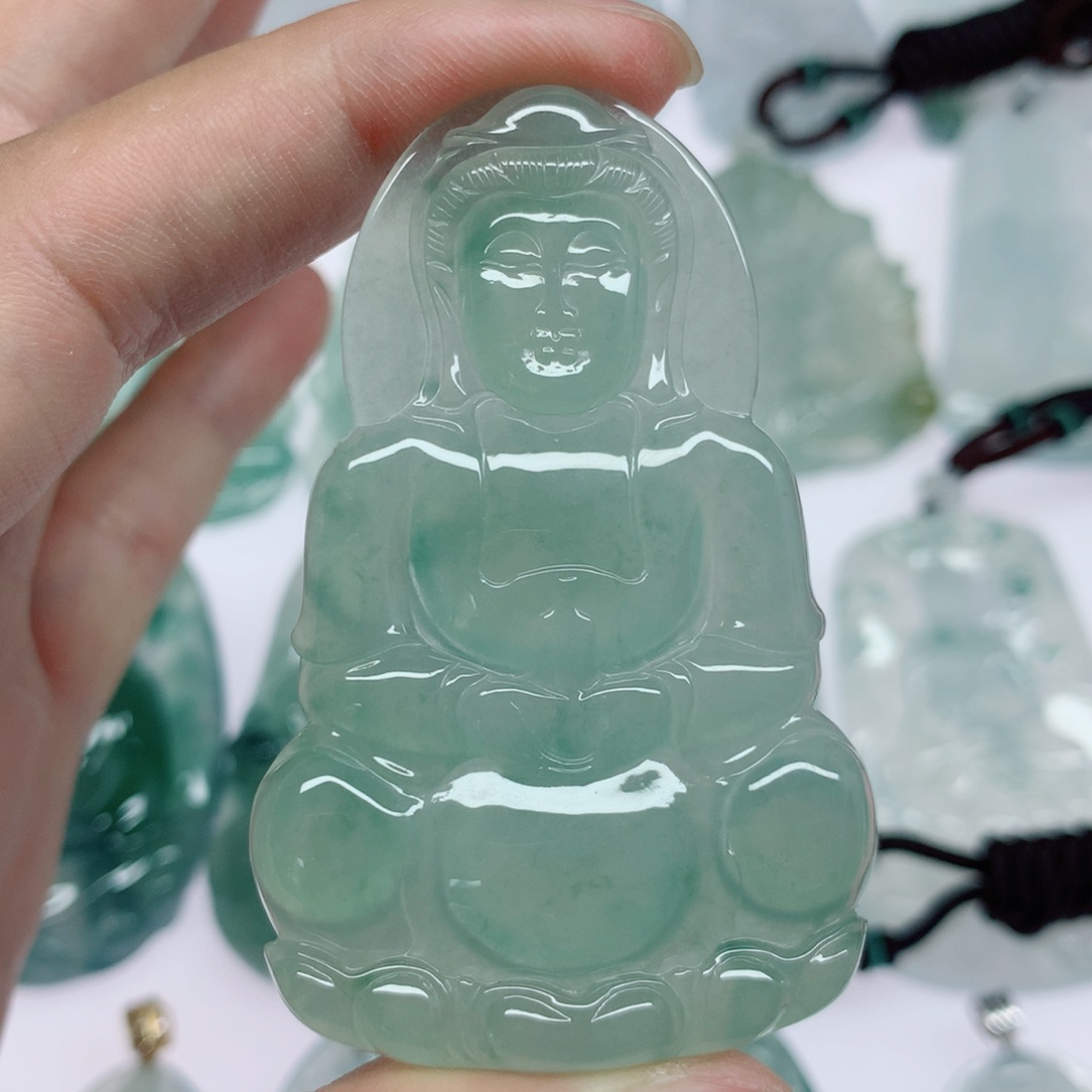 翡翠未镶嵌挂件正装观音