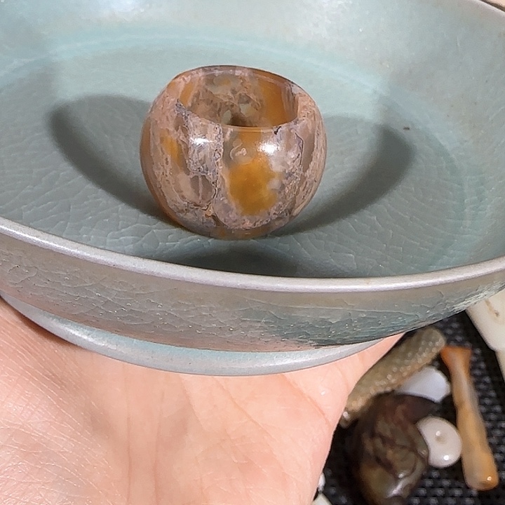 瓷片ccghjjbvffffghh