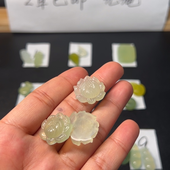 彬***岫玉未镶嵌吊坠(不含链)