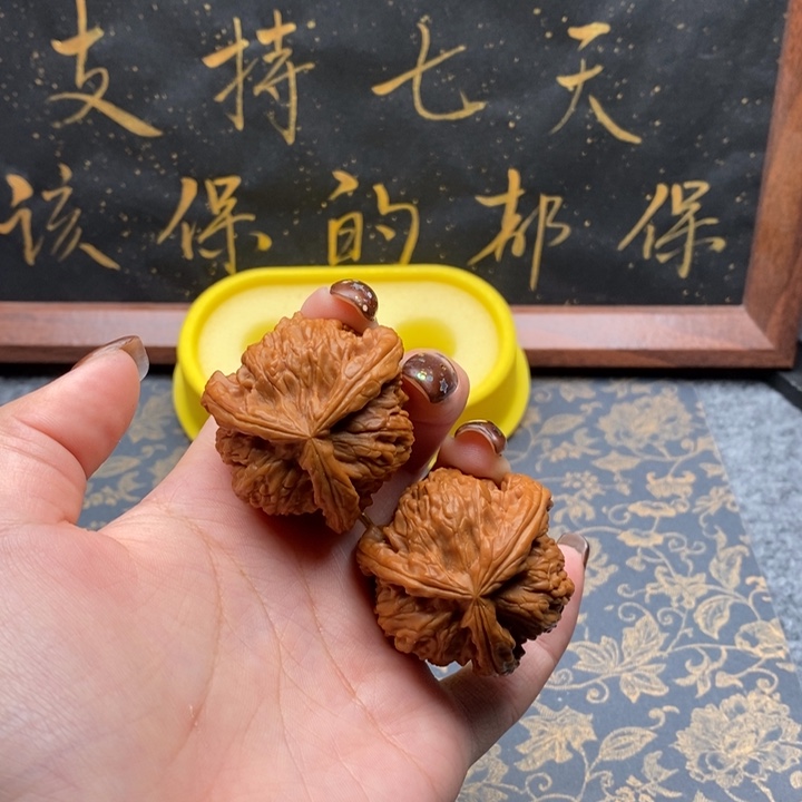 吊坠文玩核桃闷****?白狮子