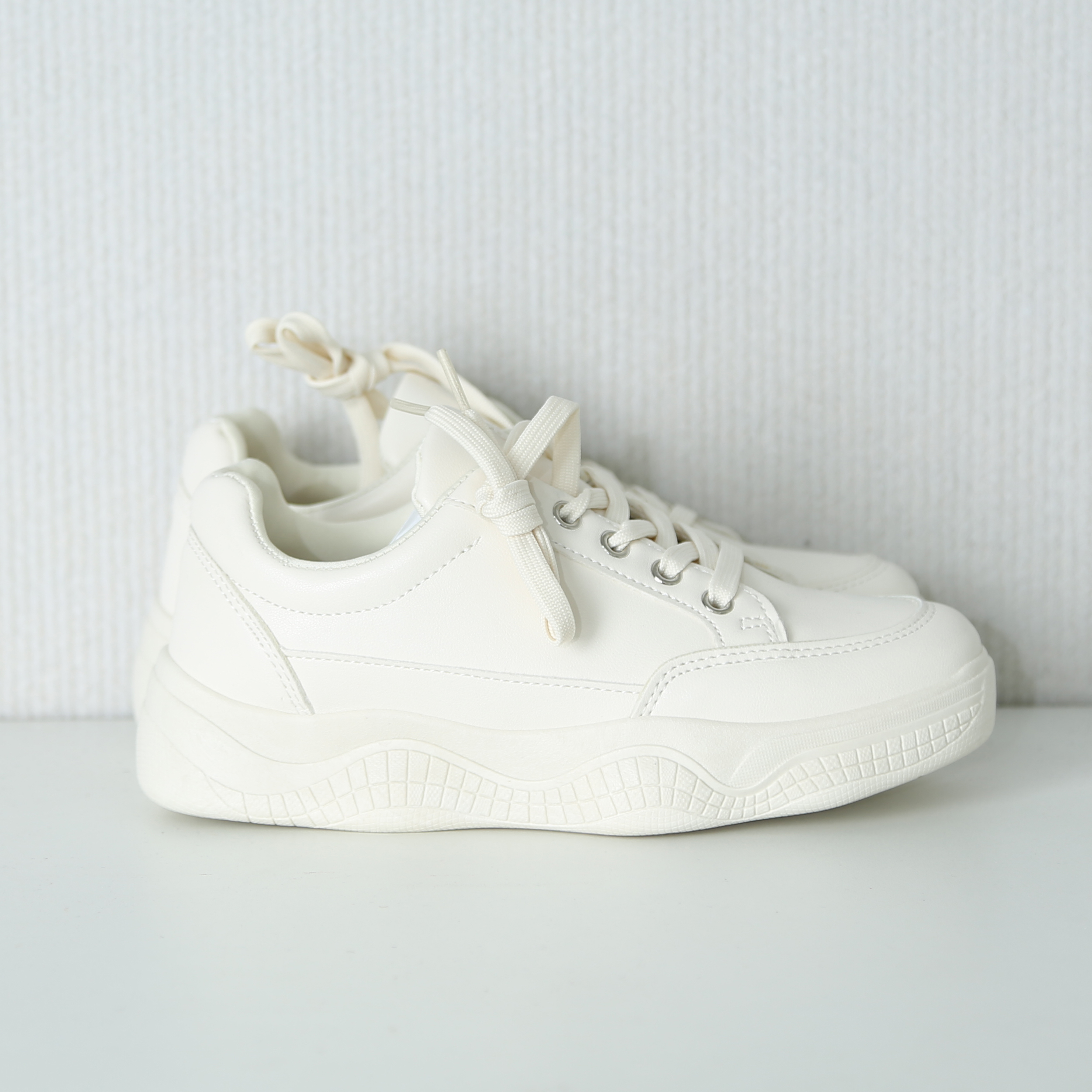 TD女士百搭休闲鞋系带时尚设计感植绒休闲板鞋潮流撞色PA-N652