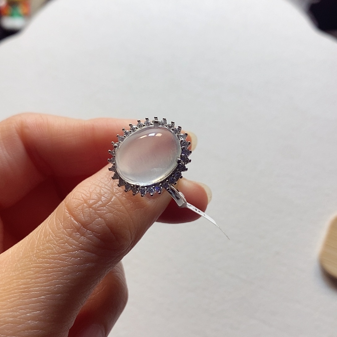 石英质玉戒指未镶嵌