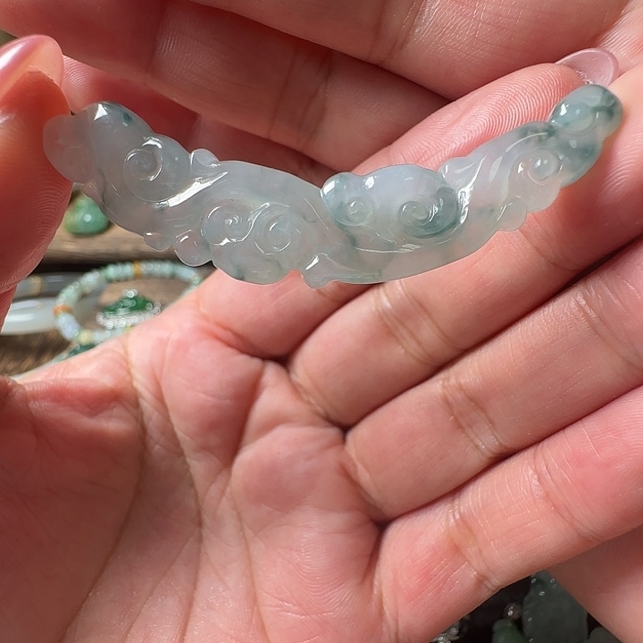 慕***依翡翠未镶嵌手镯翡翠450