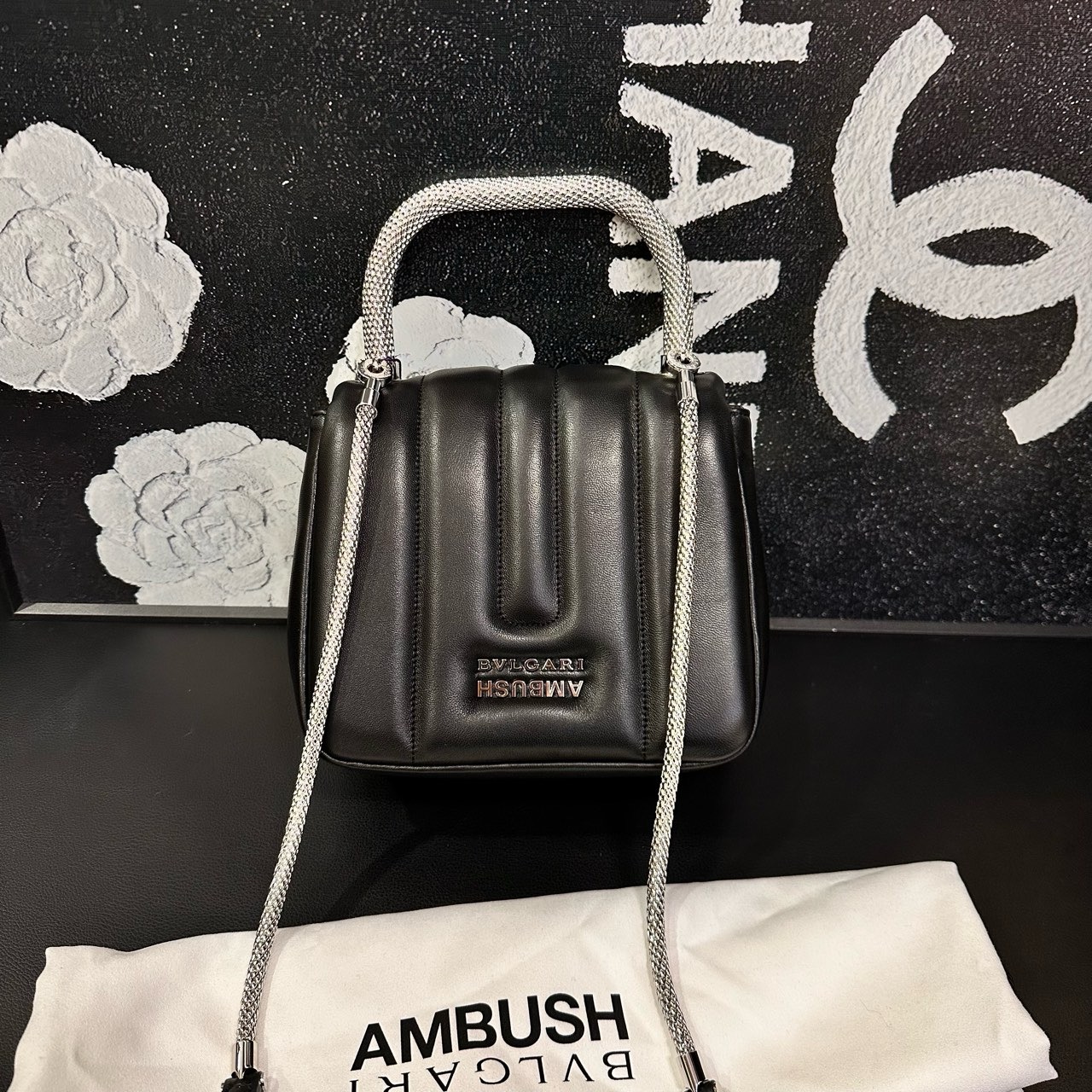95新 BVLGARI/宝格丽 联名黑色蛇头手提斜挎包 B1546