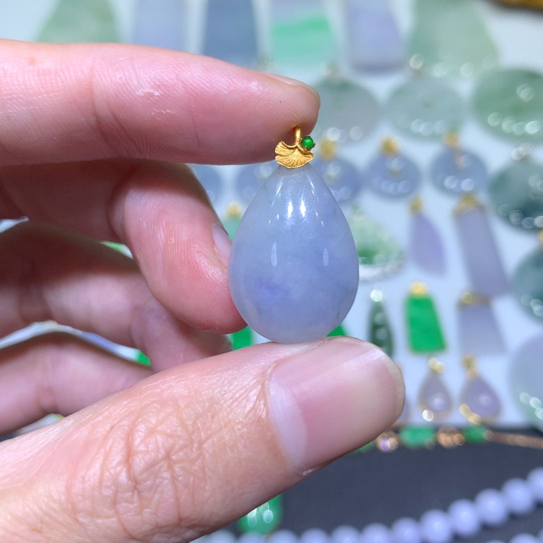 翡翠吊坠(不含链)18K金镶嵌