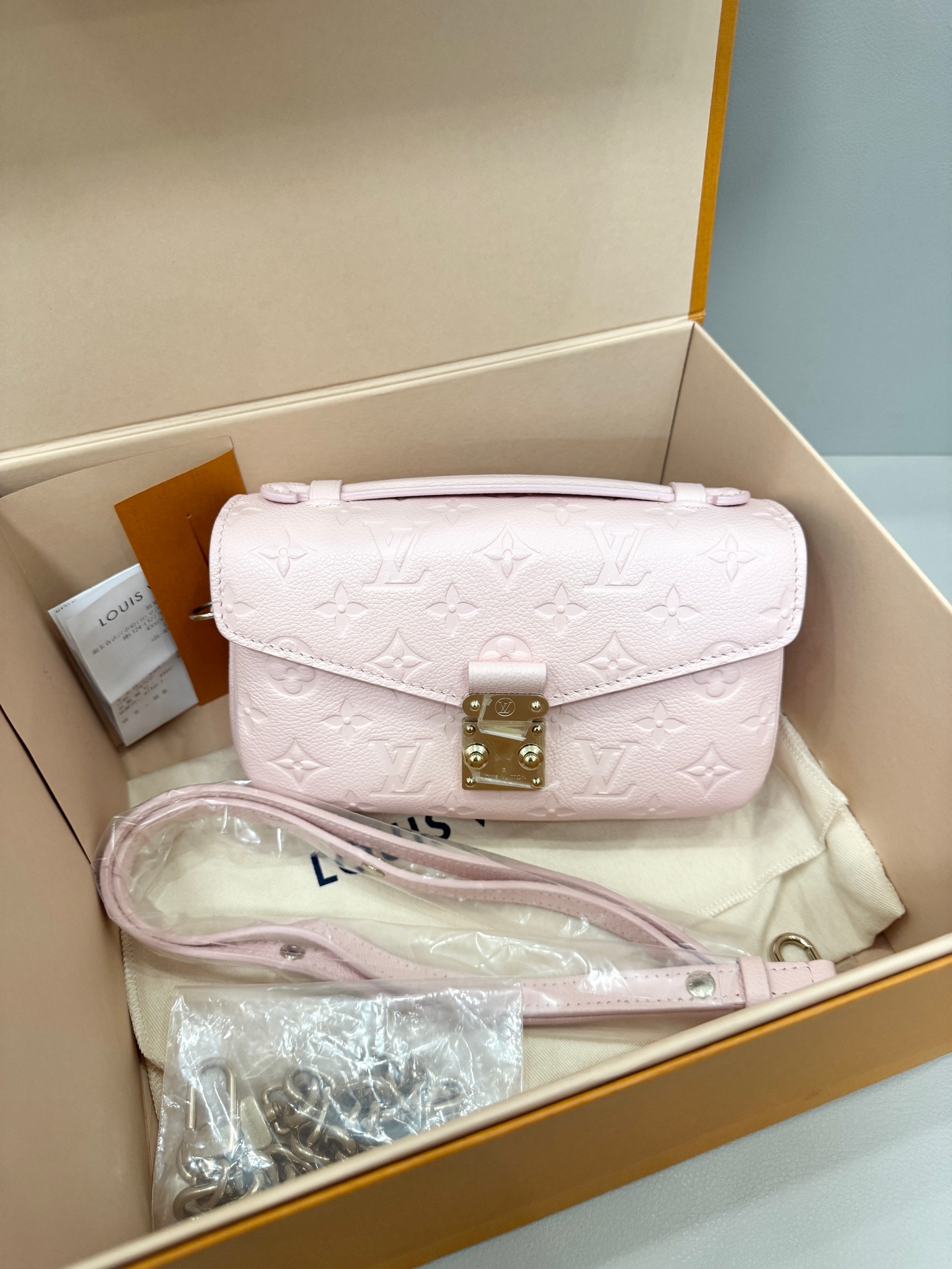 99新 LouisVuitton/路易威登 全新全套mini 樱花粉色邮差包M5596