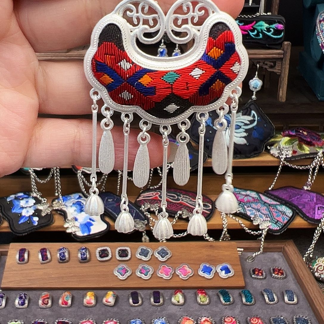 织绣手工刺绣工艺品