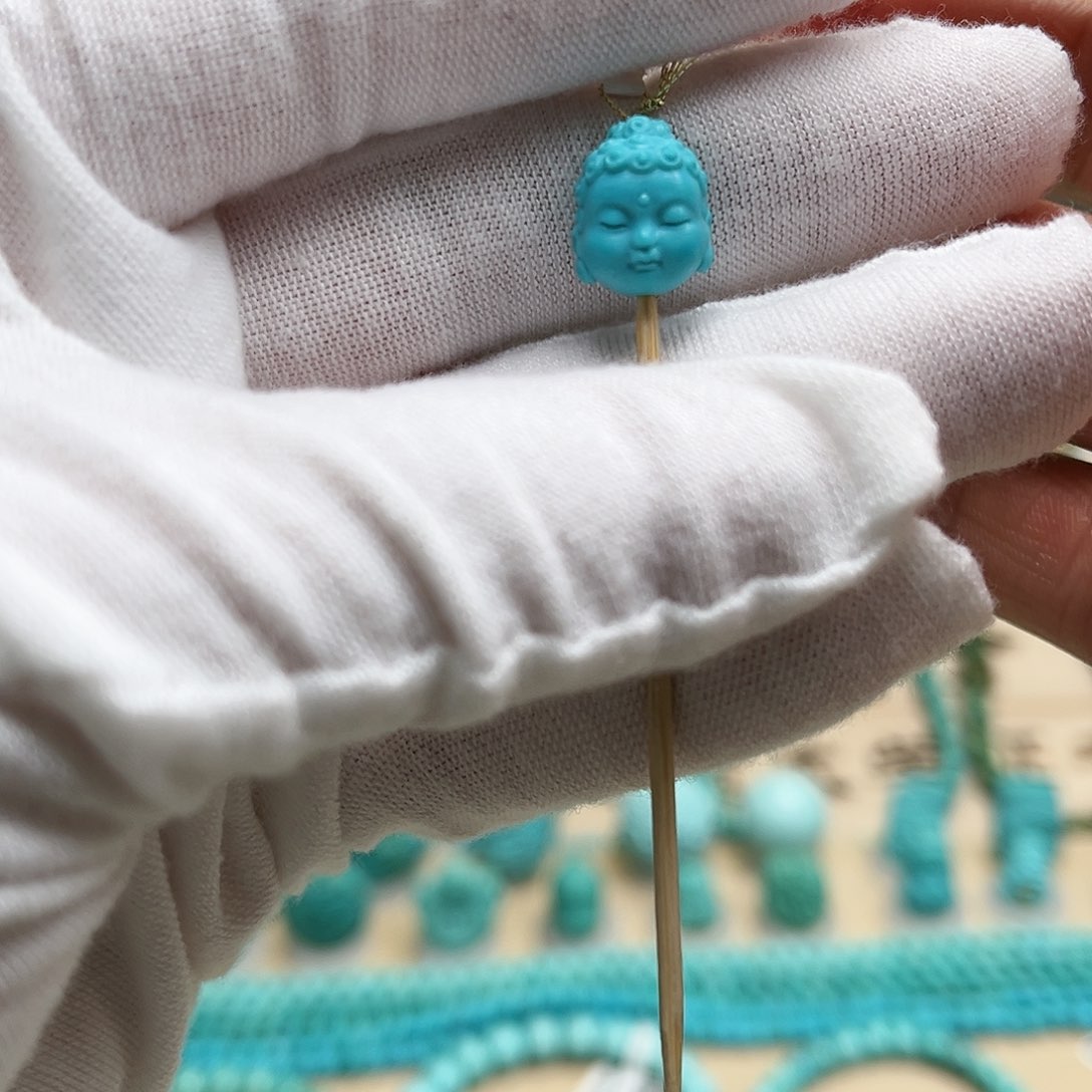 绿松石雕刻未镶嵌