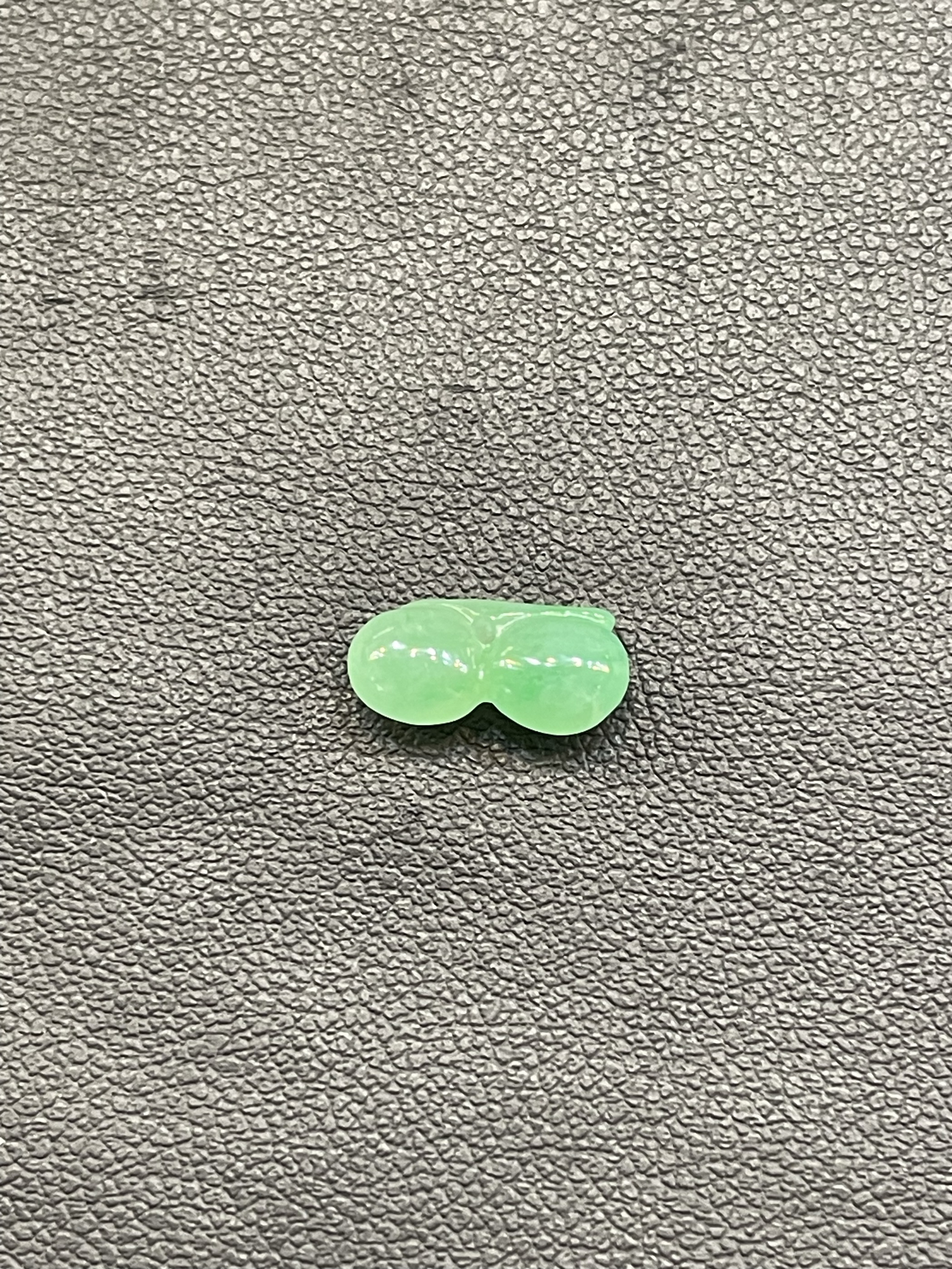 天然翡翠A货耳饰