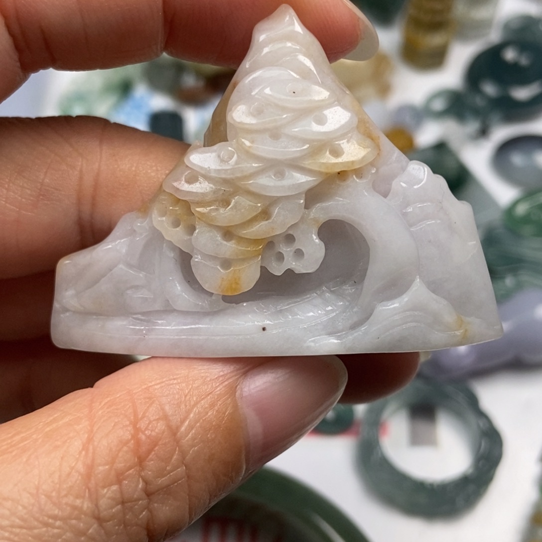 翡翠未镶嵌颈饰翡翠