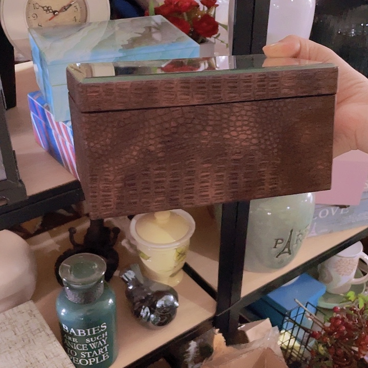 陶瓷花瓶部分（微瑕）