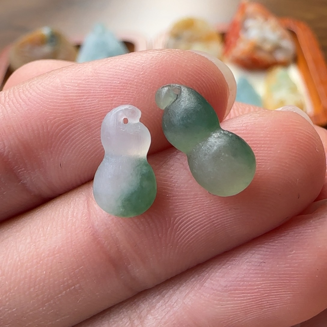 定制翡翠未镶嵌葫芦