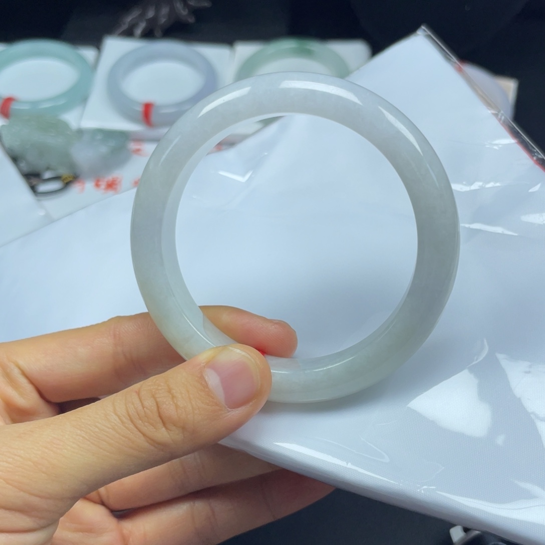 未镶嵌手镯翡翠天然翡翠