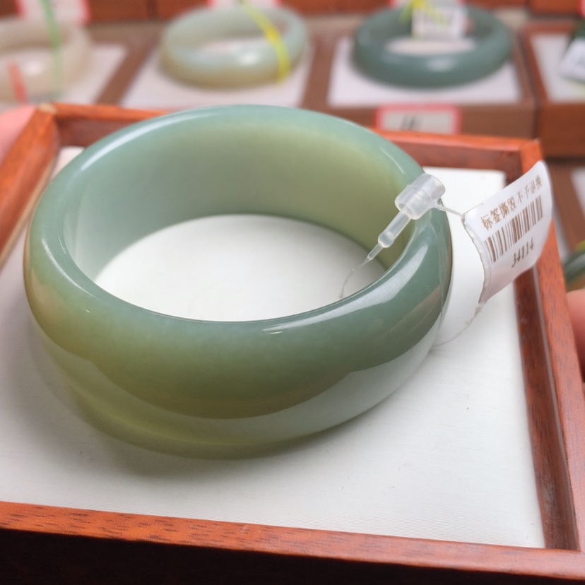 【闪购商品】和田玉手镯未镶嵌51.2