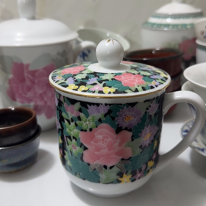 小***漫茶盏陶瓷盘子啥都有