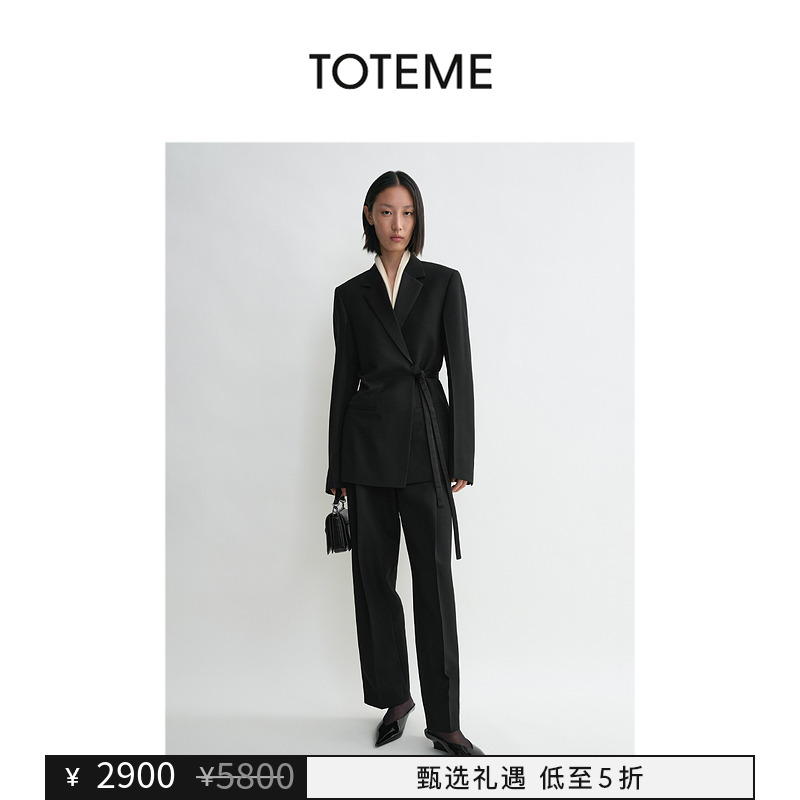 【甄选礼遇】TOTEME女装黑色缎面翻领裹身腰间系带西装外套