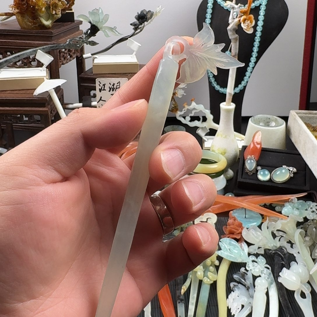 蛇纹石玉未镶嵌发饰