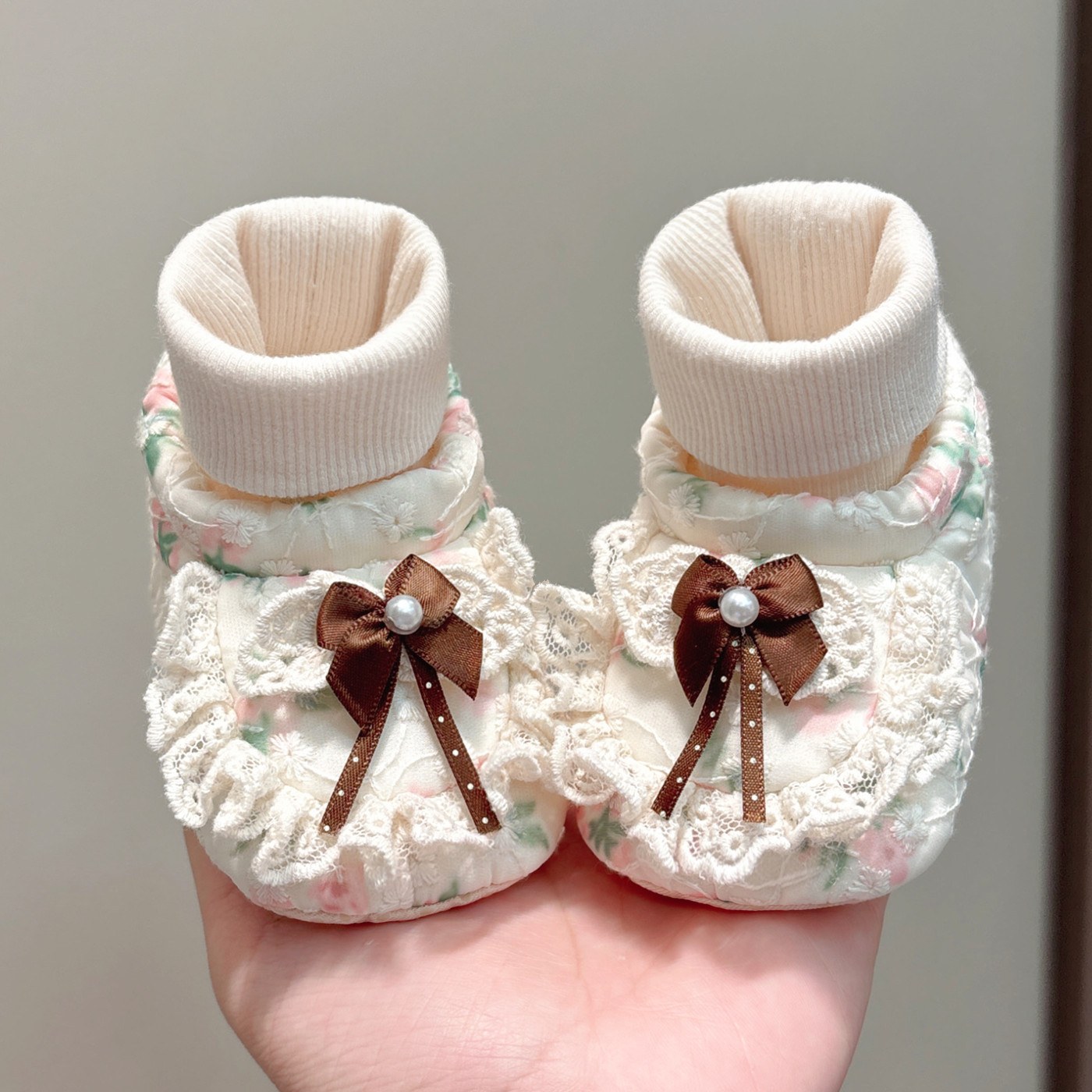 冬季新生儿鞋袜婴儿鞋子6-12个月公主风蝴蝶结满月秋冬软底步前鞋