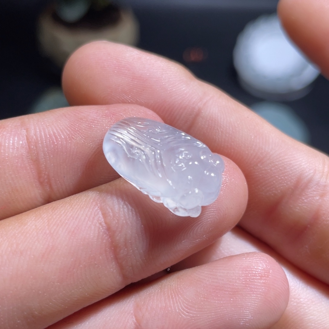 颈饰未镶嵌翡翠金蝉