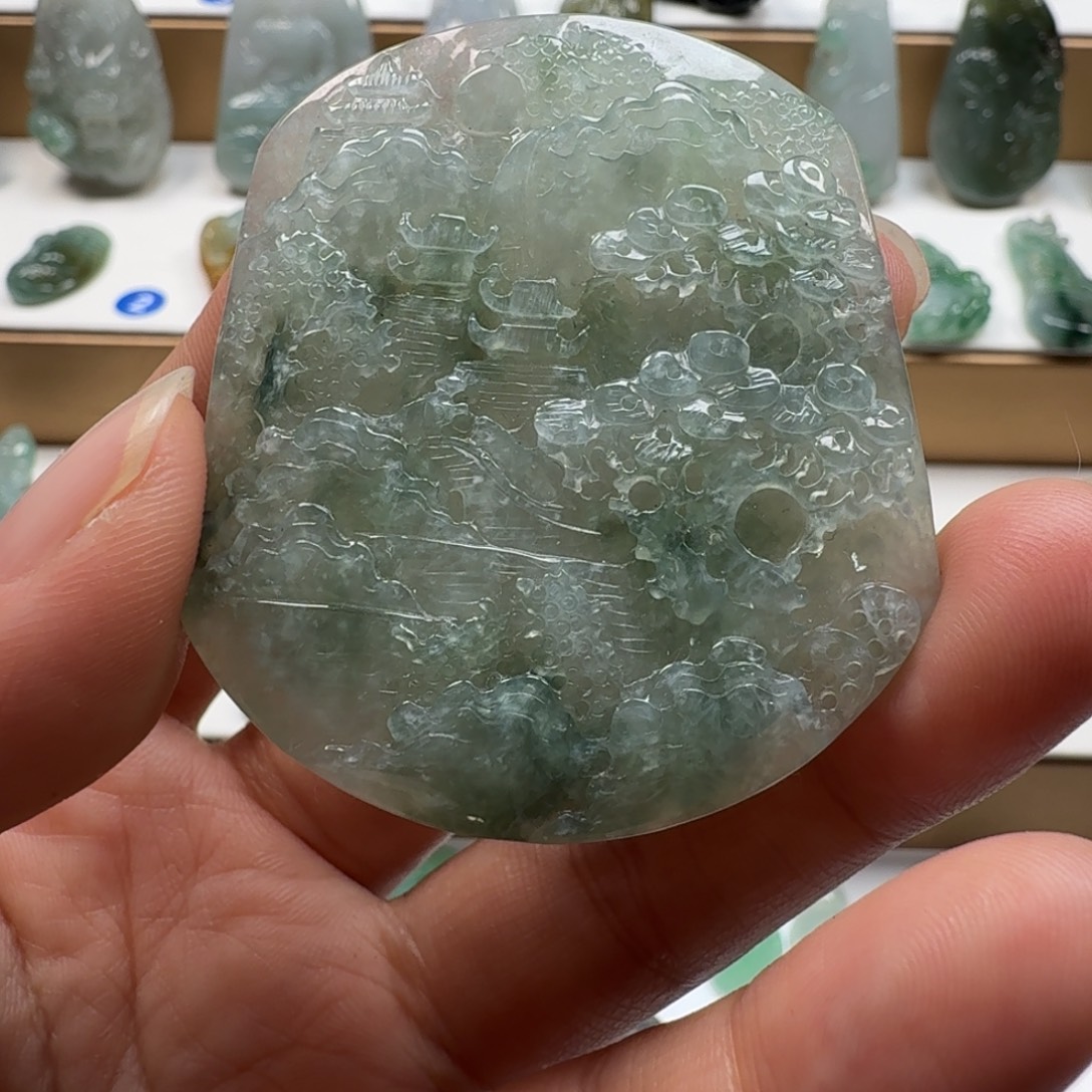 翡翠未镶嵌颈饰翡翠