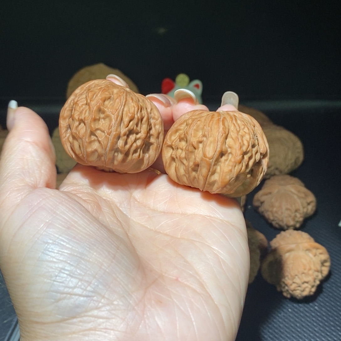 把件文玩核桃蝴蝶磨