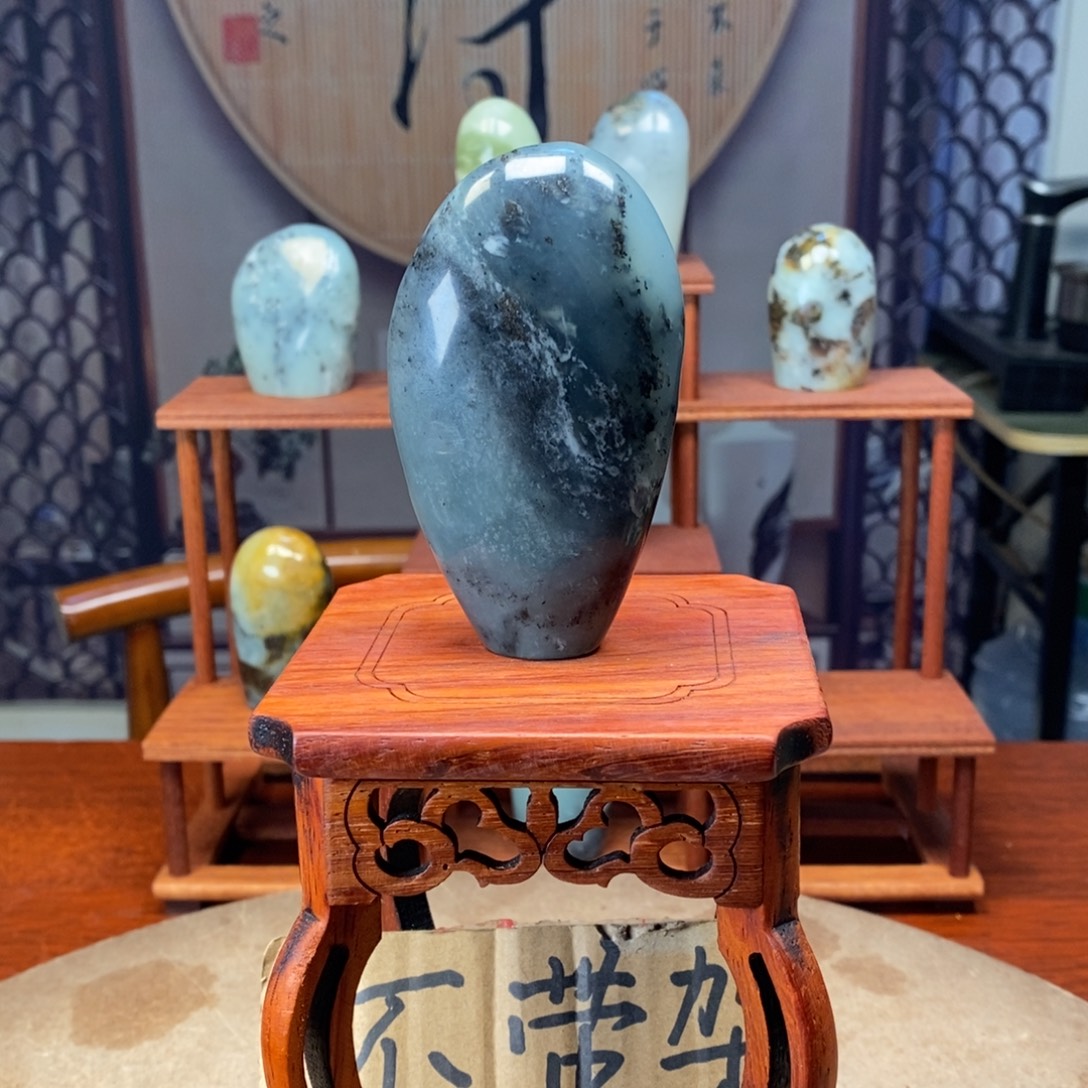 风***云玉岫岩精品原石摆件