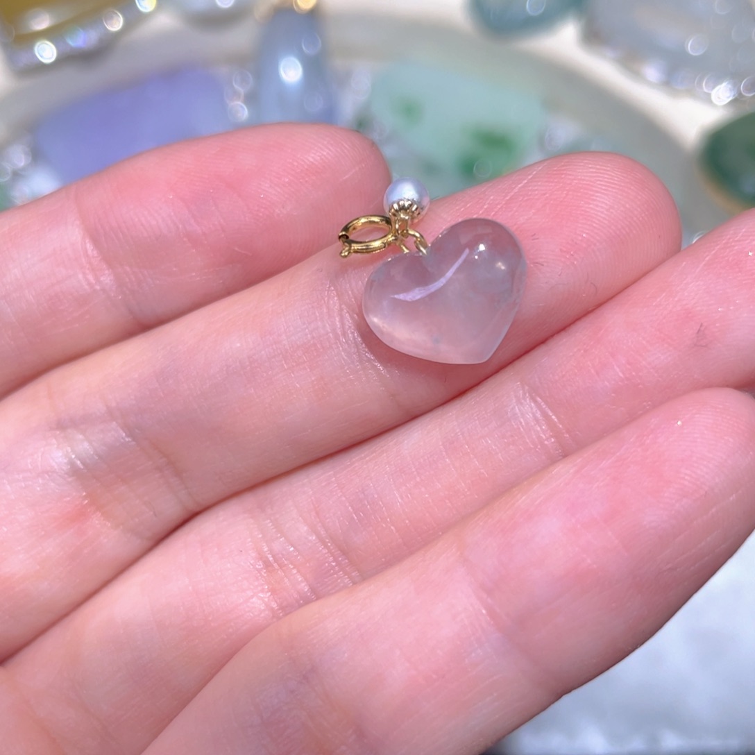 翡翠颈饰18K金镶嵌翡翠