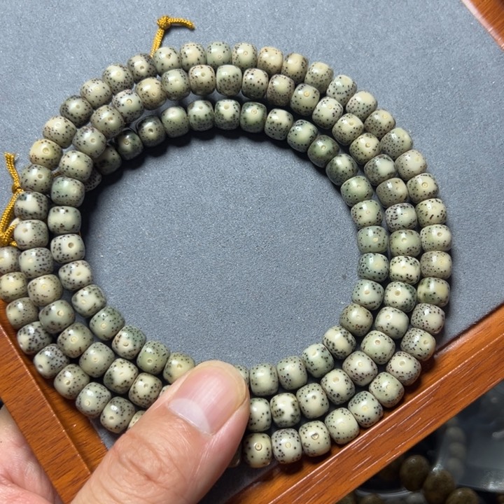 星月菩提手串一物一拍8×7石玉