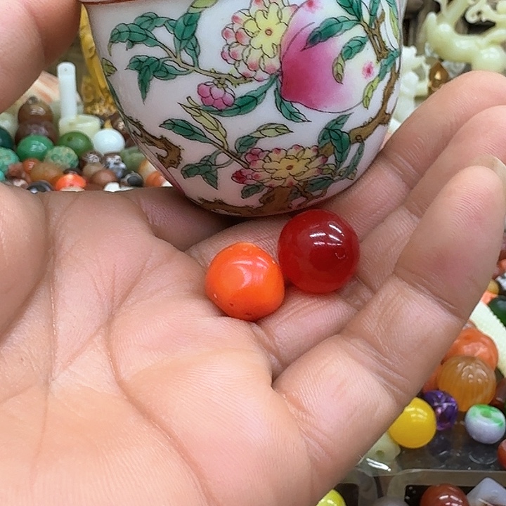 和田玉（糖玉）颈饰未镶嵌?****育