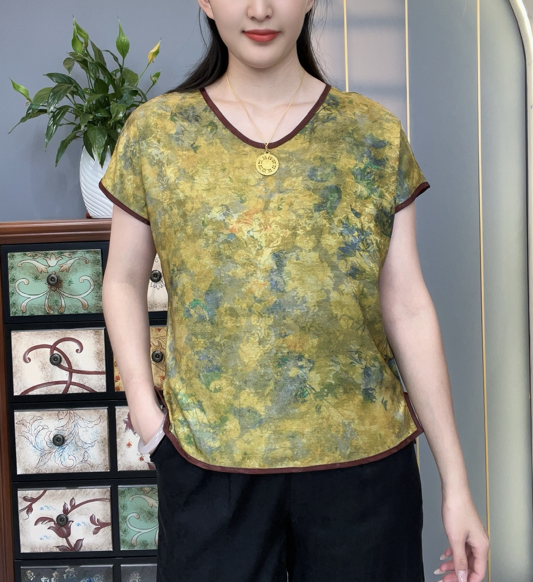 双面织锦2025秋季新款双面V领短袖中老年妈妈装轻奢高定女士小衫