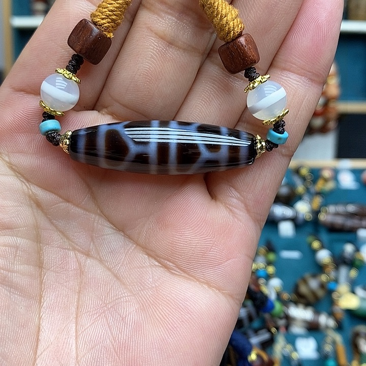 玛瑙/玉髓颈饰合金