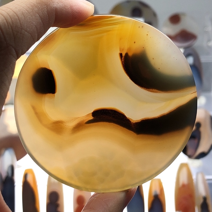 玛瑙/玉髓未镶嵌珠宝半成品1