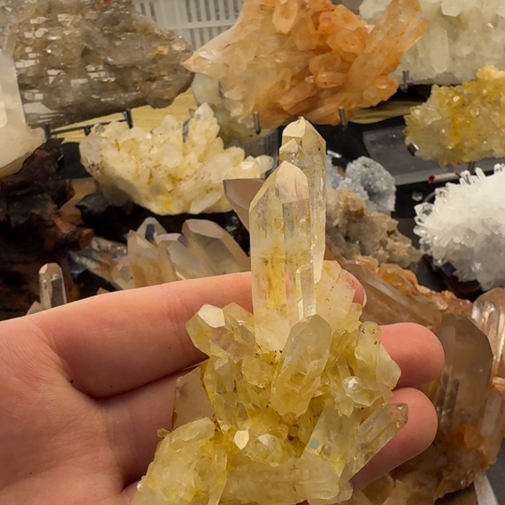 r***a未镶嵌珠宝半成品水晶
