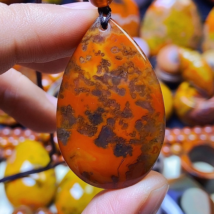 玛瑙/玉髓颈饰未镶嵌