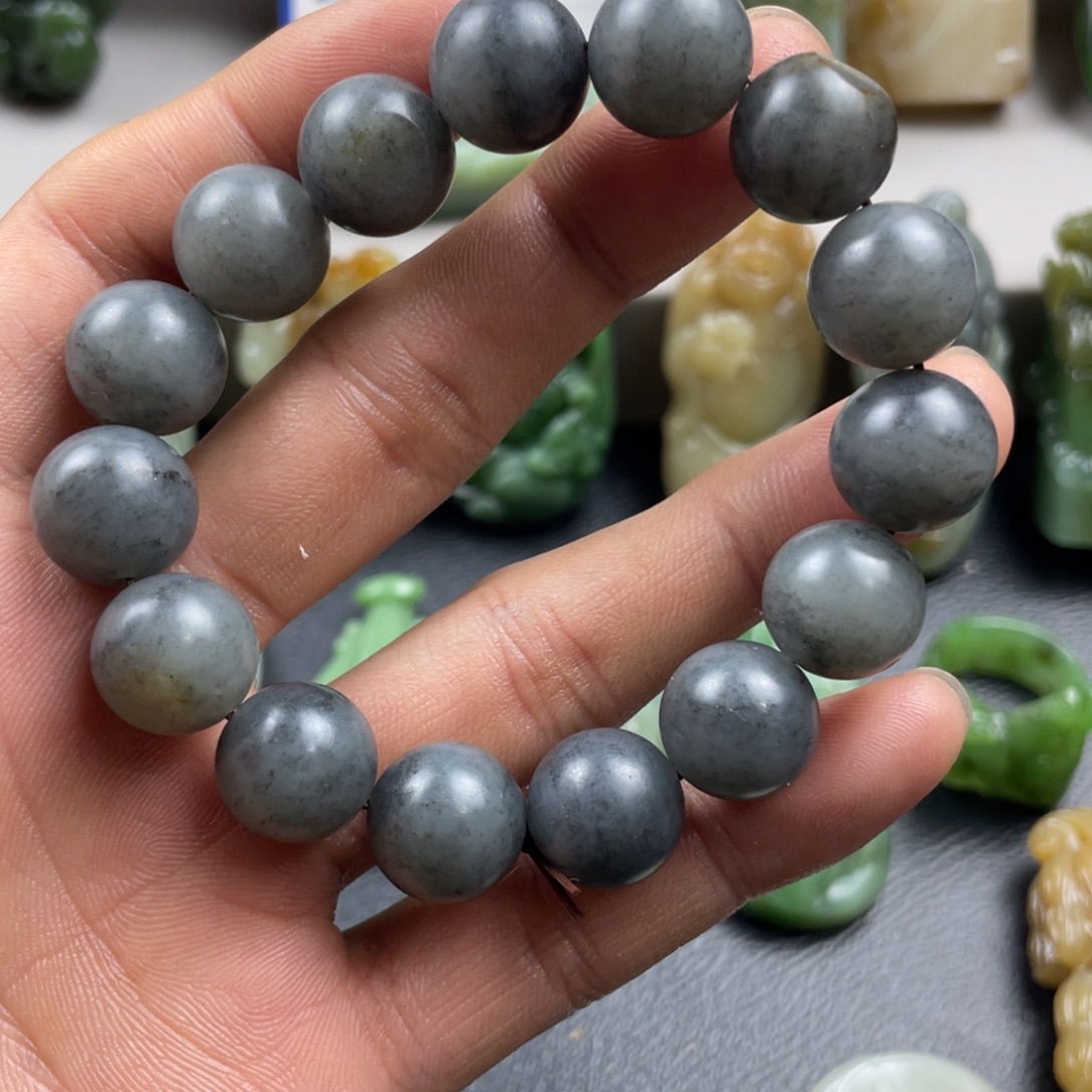 用***1和田玉未镶嵌挂件