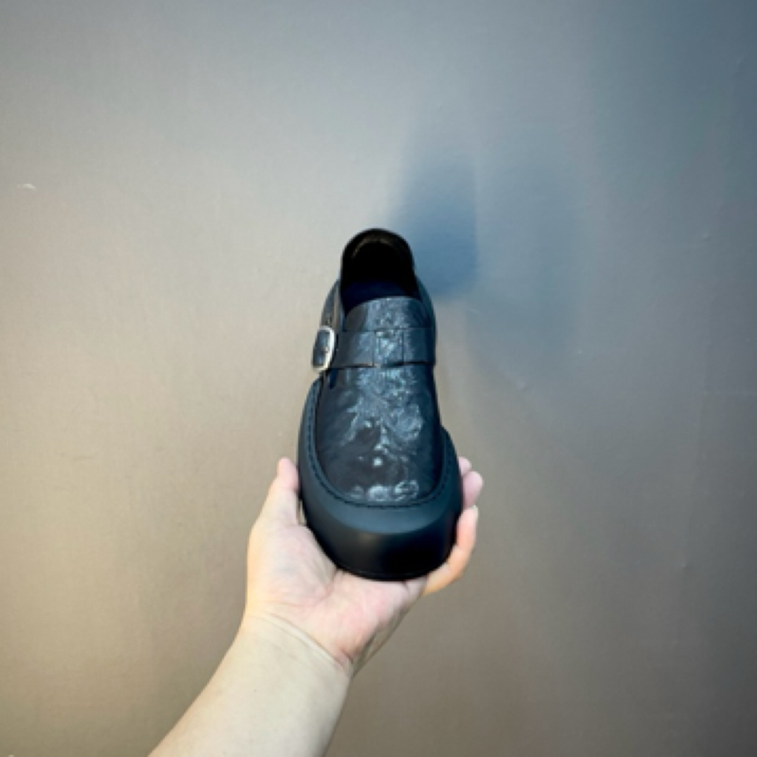 高端品质 纯皮时尚休闲男鞋W