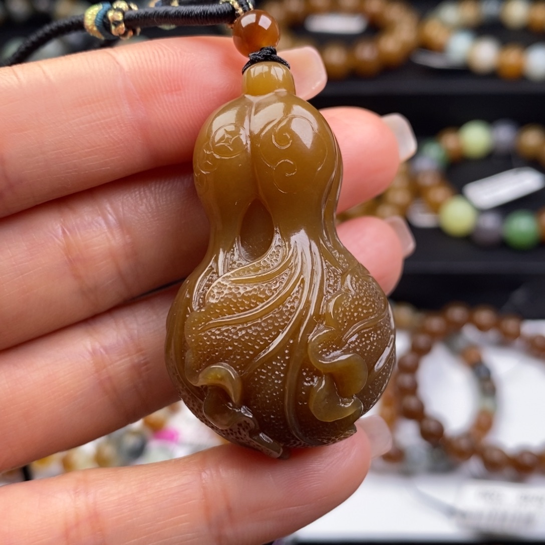 和田玉未镶嵌吊坠(不含链)