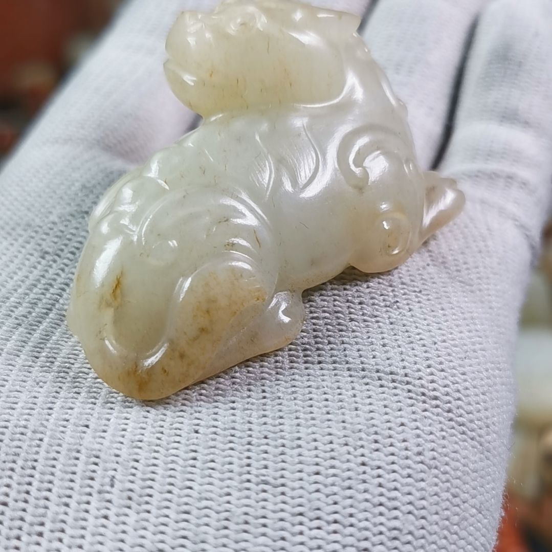 和田玉（糖玉）车挂未镶嵌喜****风