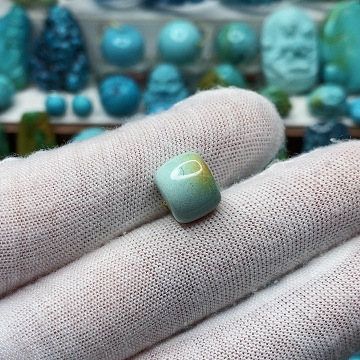 绿松石未镶嵌天然原矿 地大质检