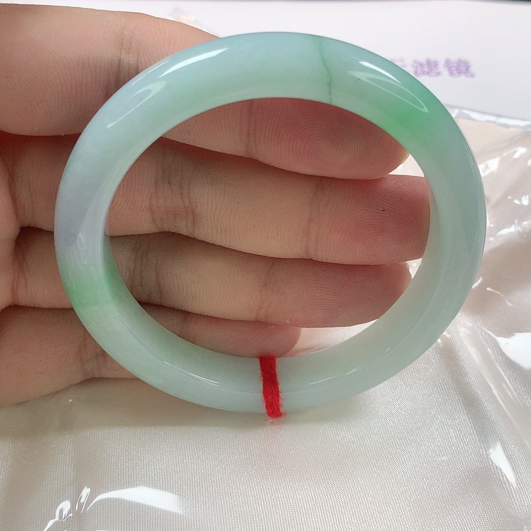 翡翠手镯未镶嵌302号