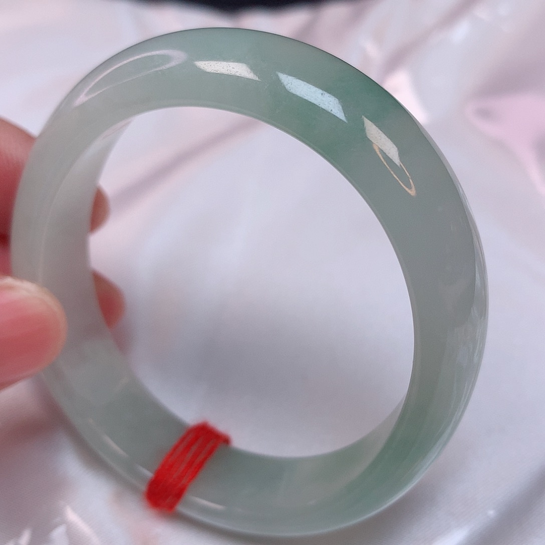 翡翠手镯（贵妃镯）未镶嵌55