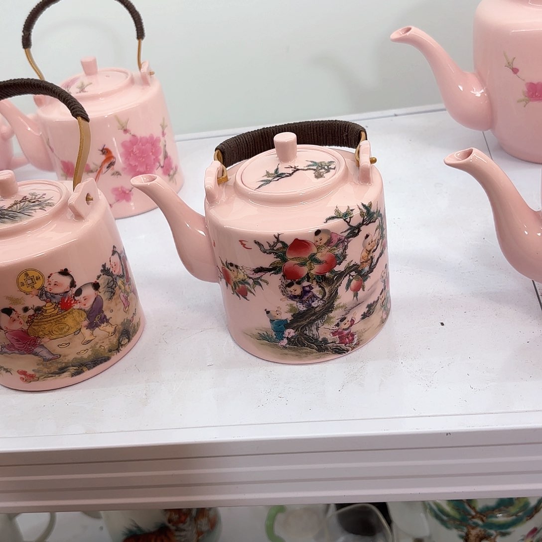 壶陶瓷九子蟠桃一斤提梁壶红稀稀